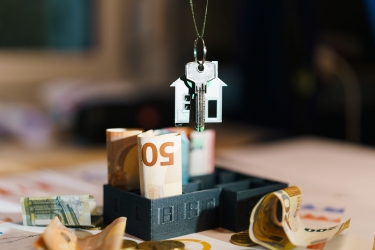 https://www.tp24.it/immagini_articoli/27-07-2026/acquisto-casa-come-calcolare-la-rata-giusta-e-non-pesare-sul-bilancio-familiare-250.jpg