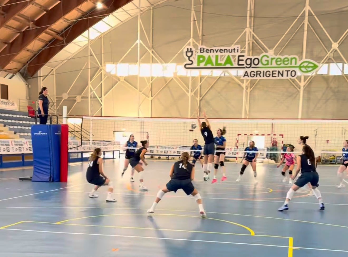https://www.tp24.it/immagini_articoli/27-09-2026/1790495556-0-la-sigel-seap-marsala-volley-terza-al-memorial-murania.jpg