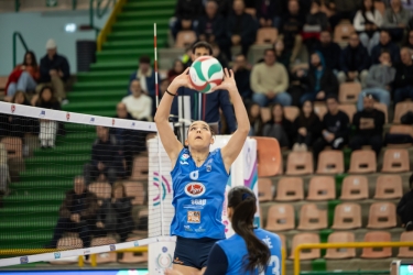 https://www.tp24.it/immagini_articoli/27-12-2025/volley-a2-domani-derby-di-sicilia-contro-messina-per-la-sigel-seap-marsala-volley-250.jpg