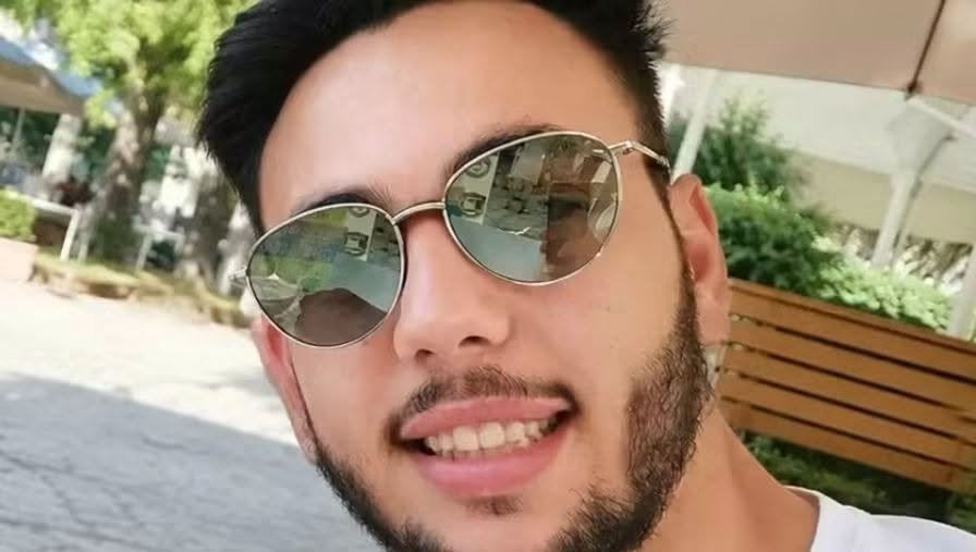 https://www.tp24.it/immagini_articoli/28-07-2026/1785235960-0-tragico-incidente-tra-alcamo-e-partinico-muore-un-ragazzo-di-25-anni.jpg