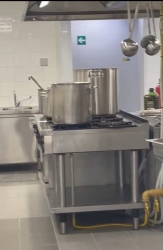 https://www.tp24.it/immagini_articoli/28-07-2026/castelvetrano-riapre-la-cucina-dell-ospedale-pasti-preparati-anche-per-mazara-e-le-rsa-250.jpg