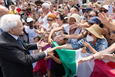 https://www.tp24.it/immagini_articoli/28-07-2026/mattarella-a-pantelleria-250.jpg