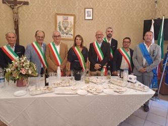 https://www.tp24.it/immagini_articoli/28-08-2026/erice-guerra-delle-genovesi-in-aula-consiliare-250.jpg