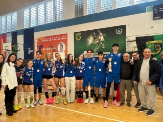 https://www.tp24.it/immagini_articoli/29-03-2026/volley-al-liceo-fardella-ximenes-di-trapani-il-trofeo-volley-pasqua-2026-250.jpg
