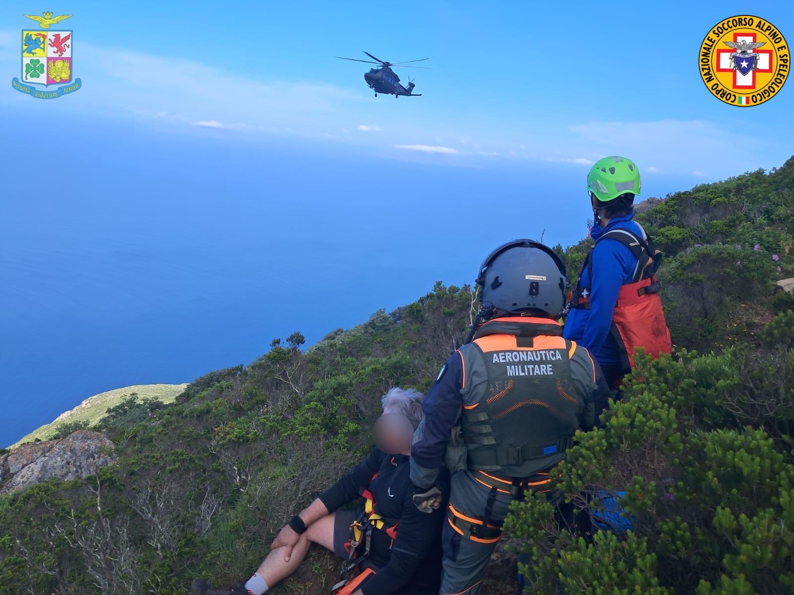 https://www.tp24.it/immagini_articoli/29-05-2025/1748538209-0-marettimo-turista-ferito-sul-monte-falcone-salvato-con-un-elicottero-dell-aeronautica.jpg