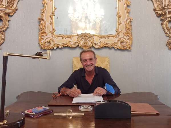 https://www.tp24.it/immagini_articoli/29-05-2026/1780050094-0-diffamazione-la-cassazione-assolve-tranchida-annullate-le-condanne-per-il-caso-agliano.jpg