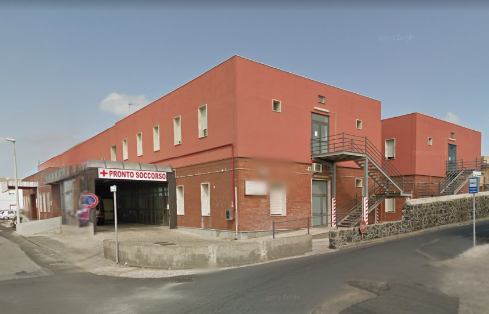 https://www.tp24.it/immagini_articoli/29-07-2025/1753823058-0-pantelleria-allarme-pronto-soccorso-pochi-medici-turni-massacranti-e-caos-estivo.png
