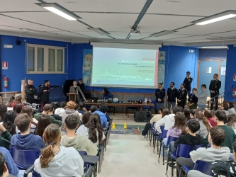 https://www.tp24.it/immagini_articoli/30-01-2026/educazione-stradale-prefettura-e-forze-dell-ordine-incontrano-gli-studenti-del-trapanese-250.jpg