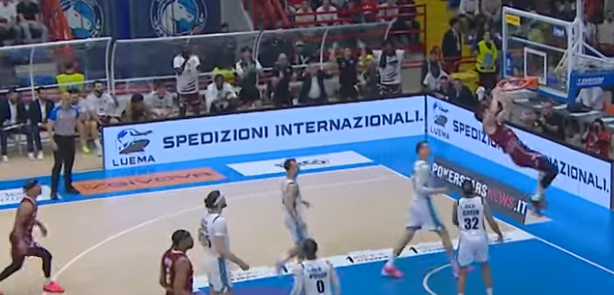 https://www.tp24.it/immagini_articoli/30-04-2025/1746021090-0-basket-trapani-al-top-la-situazione-in-vista-dei-play-off-le-proteste-dei-tifosi.png
