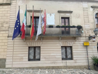 https://www.tp24.it/immagini_articoli/30-04-2026/erice-ancora-sversamenti-sul-litorale-di-san-giuliano-uniti-per-erice-2027-chiede-il-divieto-di-balneazione-250.jpg