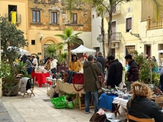 https://www.tp24.it/immagini_articoli/30-04-2026/mazara-del-vallo-torna-il-mercatino-dell-antiquariato-domenica-3-maggio-in-centro-250.jpg