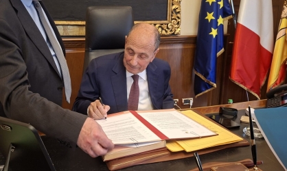 https://www.tp24.it/immagini_articoli/30-04-2026/schifani-chiude-la-giunta-rientra-la-dc-caruso-alla-sanita-scontro-politico-sulle-nomine-250.jpg