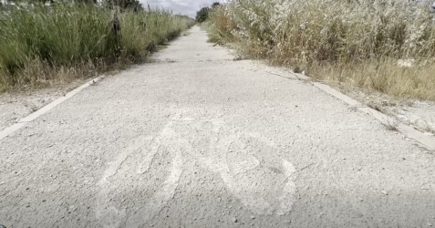 https://www.tp24.it/immagini_articoli/30-05-2026/pista-ciclabile-delle-saline-la-greenway-che-da-25-anni-non-porta-da-nessuna-parte-250.jpg