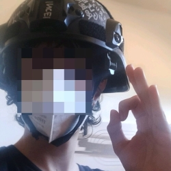 https://www.tp24.it/immagini_articoli/30-05-2026/san-vito-il-ragazzino-che-ha-aggredito-il-prof-gli-inquietanti-post-e-la-diretta-sui-social-250.jpg