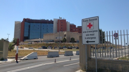 https://www.tp24.it/immagini_articoli/30-05-2026/un-grazie-al-reparto-di-chirurgia-generale-dell-ospedale-di-marsala-250.jpg
