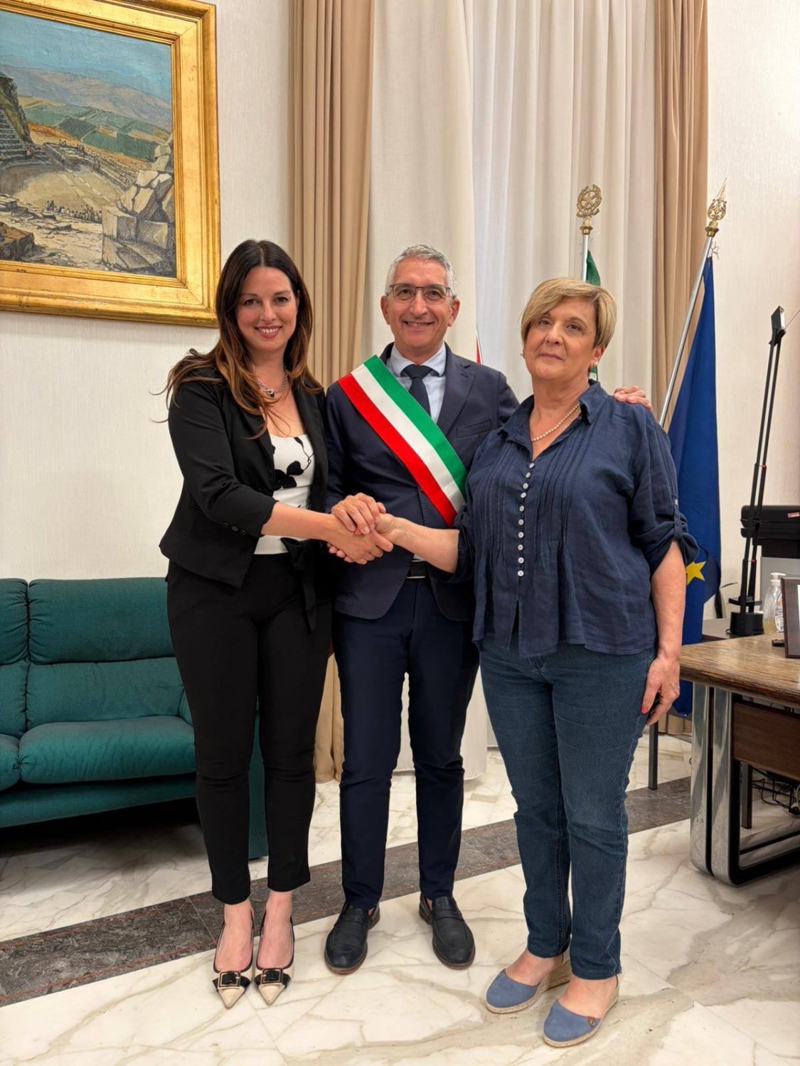 https://www.tp24.it/immagini_articoli/31-05-2026/1780215208-0-calatafimi-si-e-dimessa-l-assessore-piera-prosa-al-suo-posto-anita-tumminia.jpg