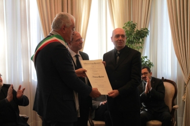 https://www.tp24.it/immagini_articoli/31-05-2026/francesco-marino-il-fiumarolo-di-salemi-che-divenne-cavaliere-della-repubblica-250.jpg
