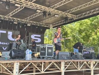 https://www.tp24.it/immagini_articoli/31-07-2026/mazara-parte-il-mezzo-festival-con-davide-shorty-e-nico-arezzo-250.jpg