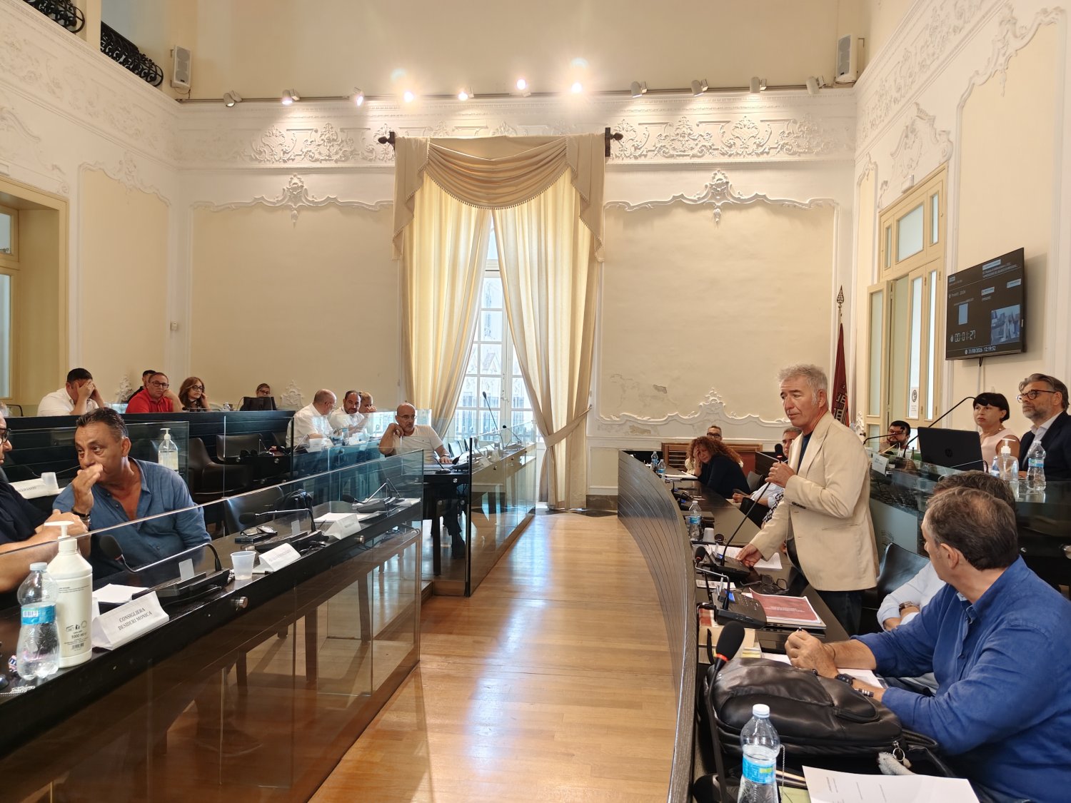 https://www.tp24.it/immagini_articoli/31-08-2026/1788199513-0-trapani-bilancio-4-ore-di-scontro-e-la-regia-resta-nelle-mani-di-tranchida.jpg