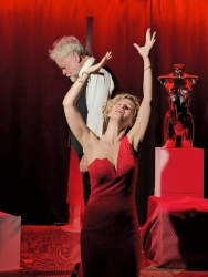 https://www.tp24.it/immagini_articoli/31-08-2026/teatri-di-pietra-gran-finale-alle-cave-di-cusa-dal-3-al-5-settembre-250.jpg