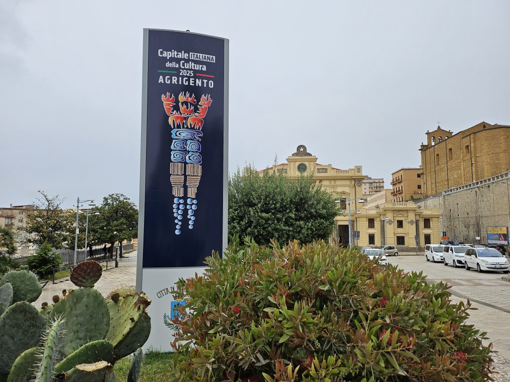 https://www.tp24.it/immagini_articoli/31-10-2025/1761909201-0-agrigento-capitale-della-cultura-2025-la-corte-dei-conti-ritardi-confusione-e.jpg