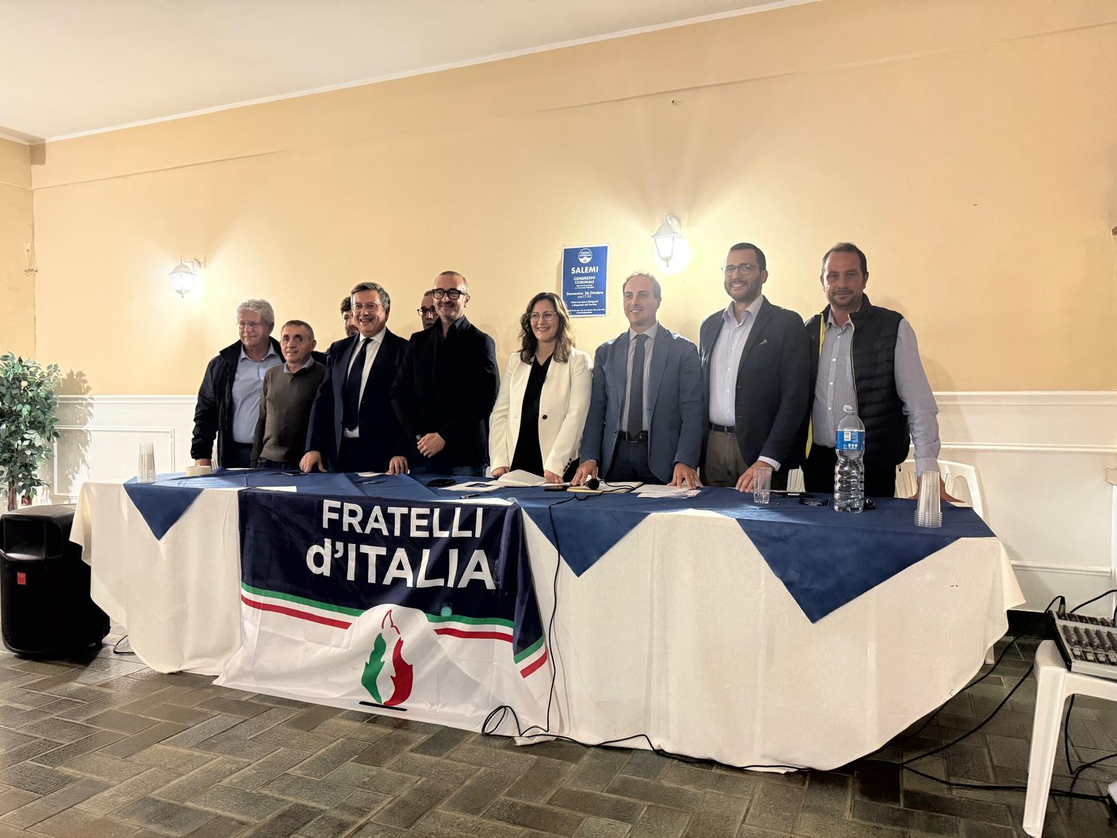 https://www.tp24.it/immagini_articoli/31-10-2025/1761917741-0-fratelli-d-italia-si-organizza-nell-isolamento-anche-a-salemi.jpg