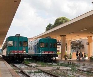https://www.tp24.it/immagini_articoli/02-07-2019/1562103009-0-treno-soppresso-disagi-pendolari-provincia-trapani.jpg