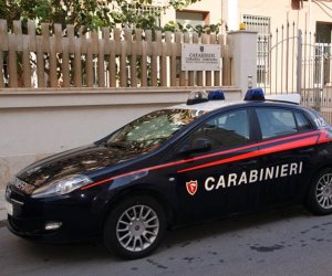 https://www.tp24.it/immagini_articoli/03-01-2020/1578050572-0-rubo-pilozze-villetta-valderice-arrestato-carabinieri.jpg