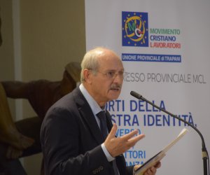 https://www.tp24.it/immagini_articoli/03-12-2018/1543830872-0-congresso-provinciale-trapani-ubaldo-augugliaro-riconfermato-presidente.jpg
