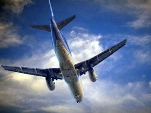 https://www.tp24.it/immagini_articoli/04-06-2019/1559628353-0-minaccia-passeggeri-volo-roma-aereo-costretto-allatterraggio-demergenza.jpg