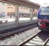 https://www.tp24.it/immagini_articoli/04-08-2015/1438669230-0-treno-investe-asino-vicino-gibellina-traffico-ferroviario-in-tilt.jpg