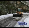 https://www.tp24.it/immagini_articoli/05-01-2019/1546688844-0-neve-provincia-trapani-ancora-disagi-spazzaneve-erice.jpg