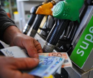 https://www.tp24.it/immagini_articoli/05-01-2023/1672879623-0-perche-i-prezzi-di-benzina-e-diesel-sono-aumentati-la-situazione-in-provincia-di-trapani.jpg
