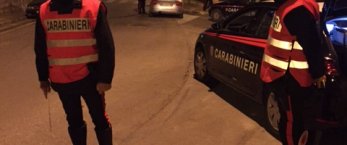 https://www.tp24.it/immagini_articoli/05-05-2016/1462467580-0-controlli-dei-carabinieri-ad-alcamo-denunciate-7-persone-sequestrata-auto-sportiva.jpg