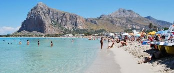 https://www.tp24.it/immagini_articoli/05-06-2023/1685978290-0-sicilia-ecco-quanto-costera-quest-anno-andare-in-spiaggia.jpg