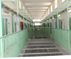 https://www.tp24.it/immagini_articoli/05-07-2020/1593940379-0-carcere-di-trapani-nbsp-droga-nei-pantaloni-destinati-ad-un-detenuto.jpg