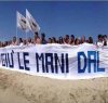 https://www.tp24.it/immagini_articoli/05-09-2015/1441477787-0-a-trapani-l-iniziativa-dei-5-stelle-giu-le-mani-dal-nostro-mare.jpg