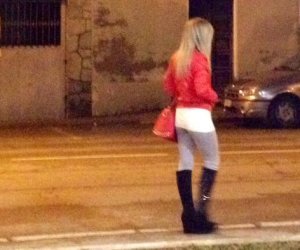 https://www.tp24.it/immagini_articoli/06-05-2017/1494071339-0-le-strade-a-luci-rosse-di-trapani-controlli-della-polizia-contro-la-prostituzione.jpg