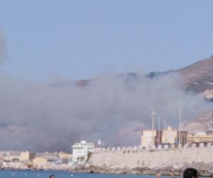 https://www.tp24.it/immagini_articoli/06-06-2021/1622990744-0-incendio-vicino-la-cittadella-della-salute-nbsp.jpg