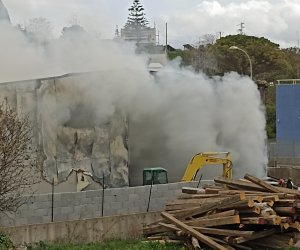 https://www.tp24.it/immagini_articoli/06-12-2022/1670334400-0-un-incendio-distrugge-un-capannone-nell-area-artigianale-di-salemi-le-foto.jpg