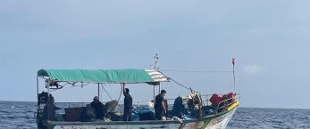 https://www.tp24.it/immagini_articoli/07-06-2023/1686127843-0-immigrazione-bloccata-una-nave-madre-a-pantelleria.jpg