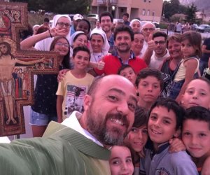 https://www.tp24.it/immagini_articoli/07-07-2016/1467881781-0-trapani-caritas-e-parrocchia-san-paolo-apostolo-organizzano-un-campo-estivo-per-i-bambini.jpg