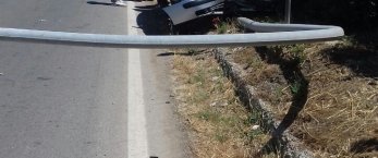 https://www.tp24.it/immagini_articoli/08-06-2017/1496925811-0-marsala-incidente-trapani-auto-palo-feriti.jpg