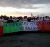 https://www.tp24.it/immagini_articoli/08-10-2020/1602146137-0-pescherecci-e-marittimi-sequestrati-in-libia-in-corso-la-nbsp-manifestazione-di-solidarieta.jpg