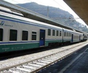 https://www.tp24.it/immagini_articoli/10-09-2020/1599762189-0-ferrovie-anche-la-palermo-trapani-nel-progetto-di-elettrificazione-della-rete-italiana.jpg
