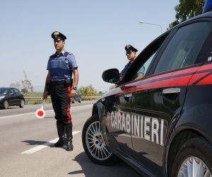 https://www.tp24.it/immagini_articoli/10-10-2016/1476088601-0-rapino-un-commerciante-a-mazara-arrestato-dai-carabinieri.jpg