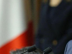 https://www.tp24.it/immagini_articoli/11-05-2016/1462993341-0-9500-euro-netti-ecco-quanto-guadagna-al-mese-il-presidente-della-sicilia-crocetta.jpg
