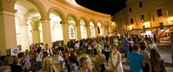 https://www.tp24.it/immagini_articoli/11-07-2014/1405081893-0-trapani-nuove-collaborazioni-per-stragusto-il-festival-del-cibo-da-strada.jpg
