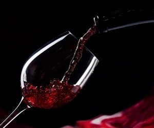 https://www.tp24.it/immagini_articoli/12-01-2017/1484255384-0-da-oggi-entra-in-vigore-il-testo-unico-sul-vino.jpg