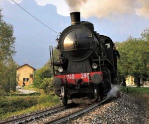 https://www.tp24.it/immagini_articoli/12-04-2024/1712876774-0-treni-storici-anche-a-nbsp-castelvetrano-mezzi-da-restaurare.jpg